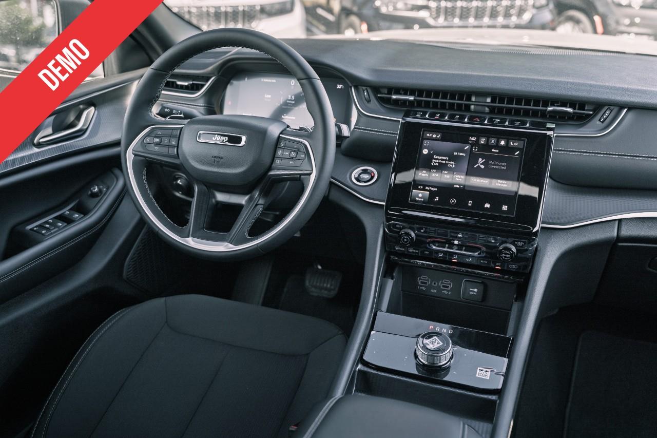 2024 Jeep Grand Cherokee L Laredo LC2655