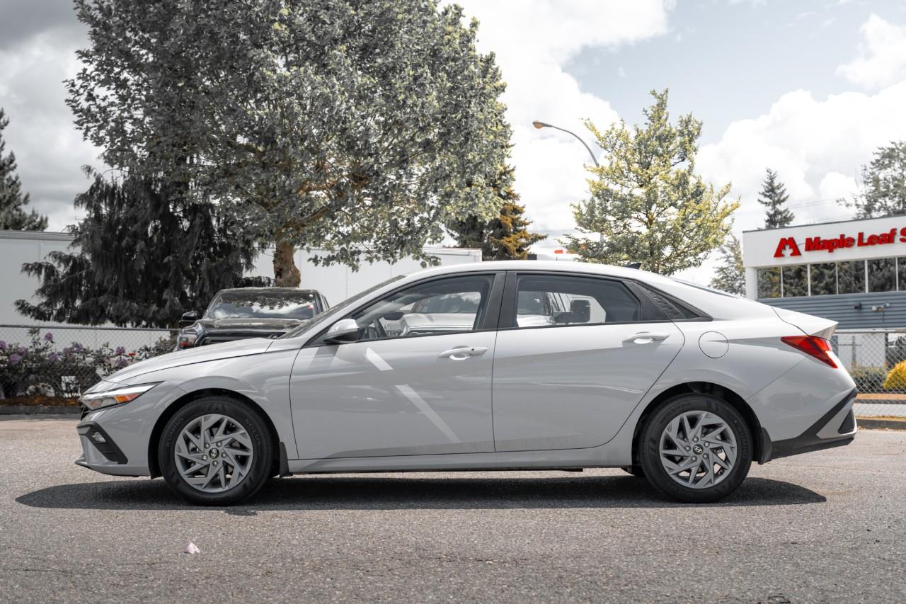2025 Hyundai Elantra Preferred LC2977