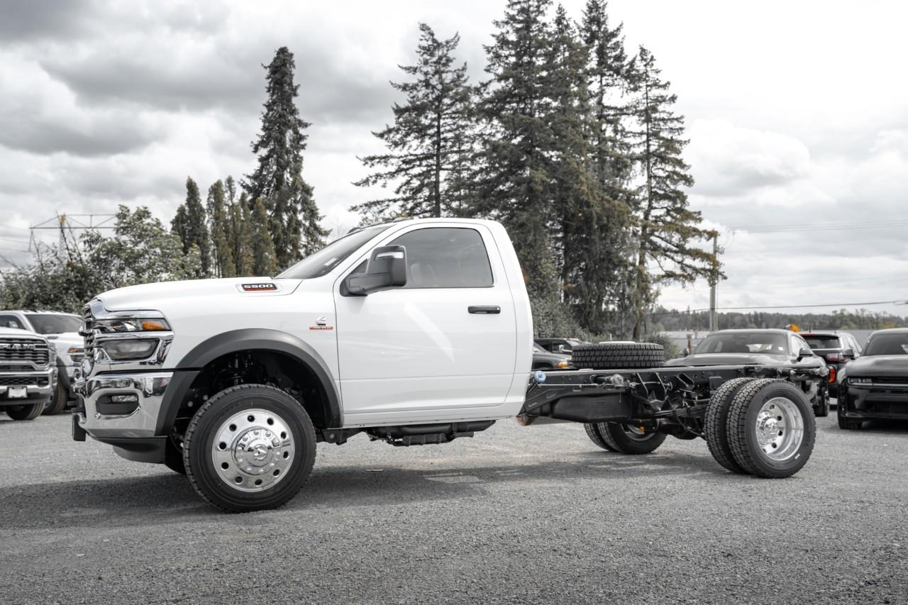2026 RAM 5500 Chassis Tradesman/Big Horn T293717