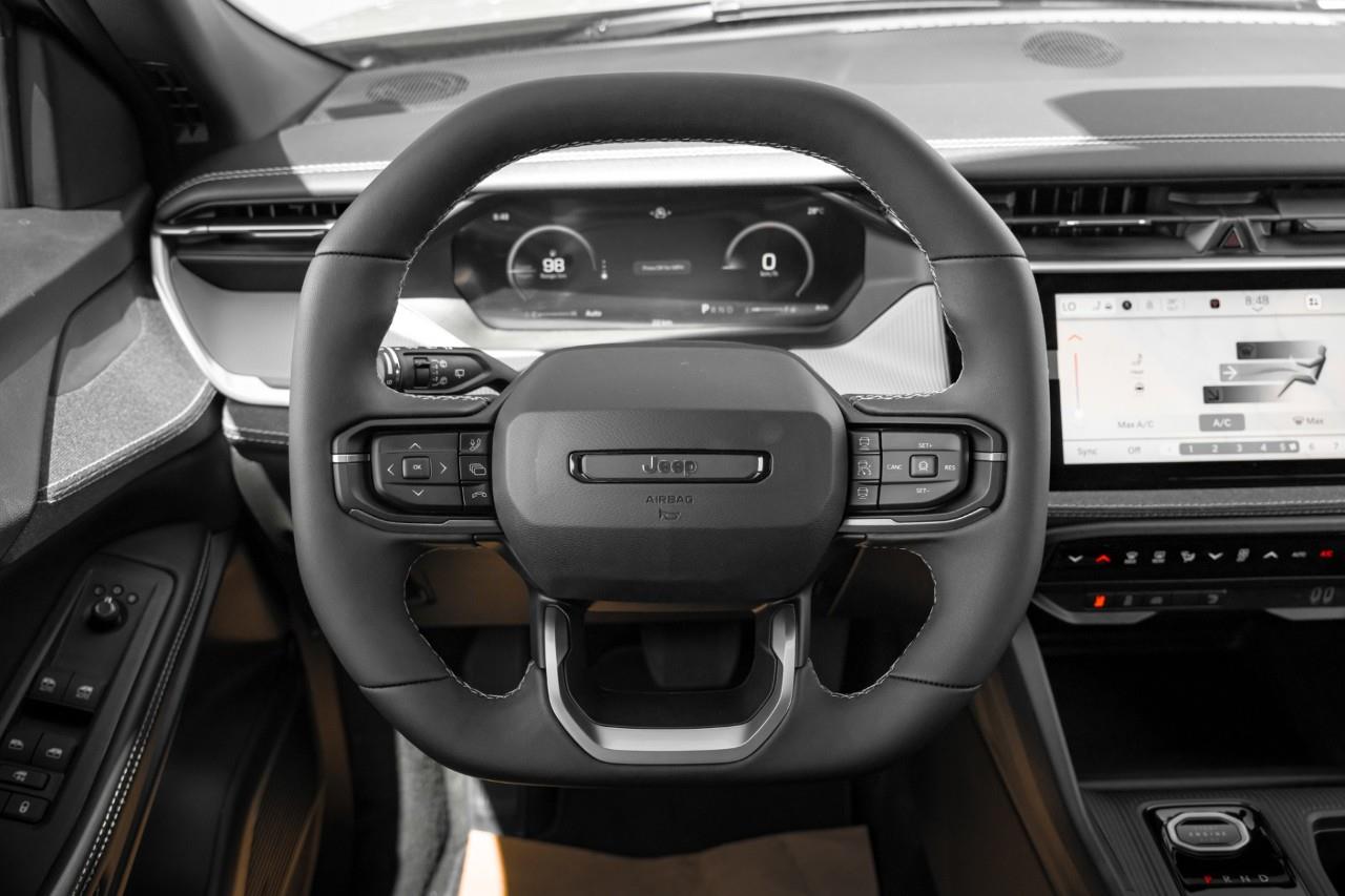 2026 Jeep Cherokee Laredo/Limited T240547