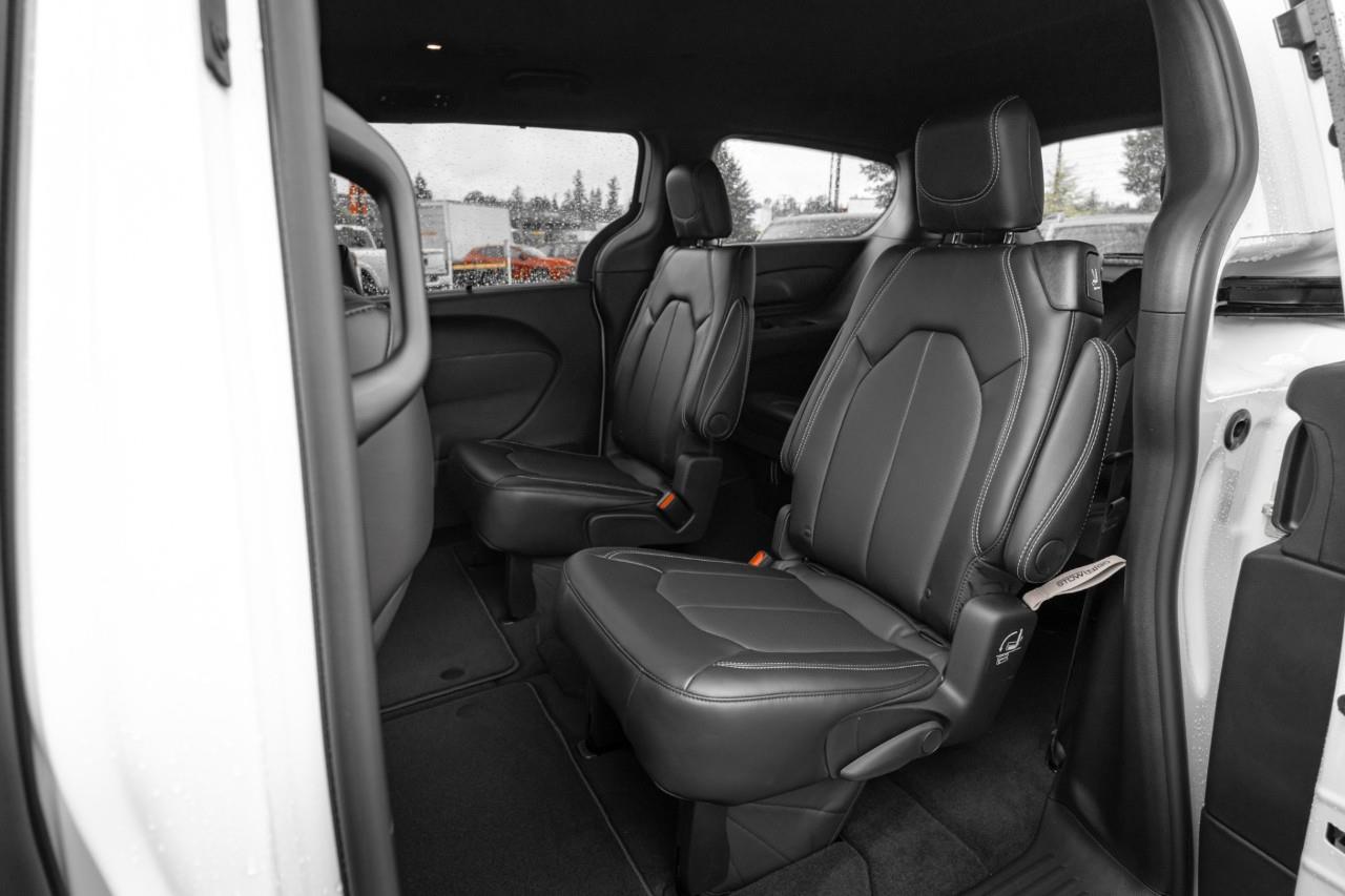 2027 Chrysler Grand Caravan SXT V551706