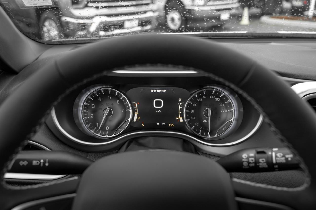 2027 Chrysler Grand Caravan SXT V551706