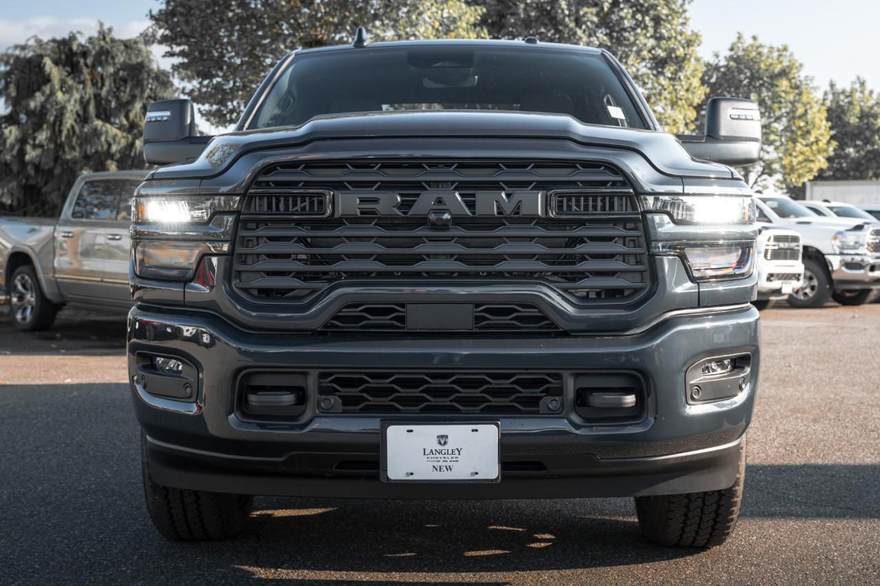2026 RAM 3500 Big Horn T212182