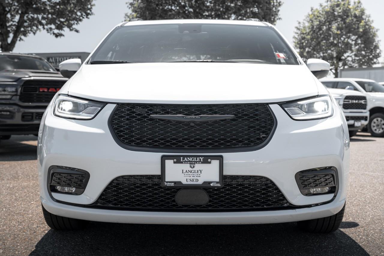2023 Chrysler Pacifica Touring-L LC2989