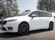 2023 Chrysler Pacifica Touring-L LC2989