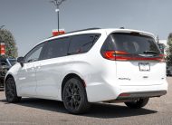 2023 Chrysler Pacifica Touring-L LC2989