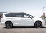 2023 Chrysler Pacifica Touring-L LC2989