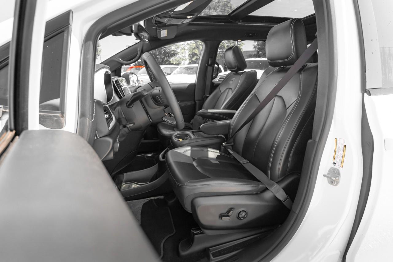 2023 Chrysler Pacifica Touring-L LC2989