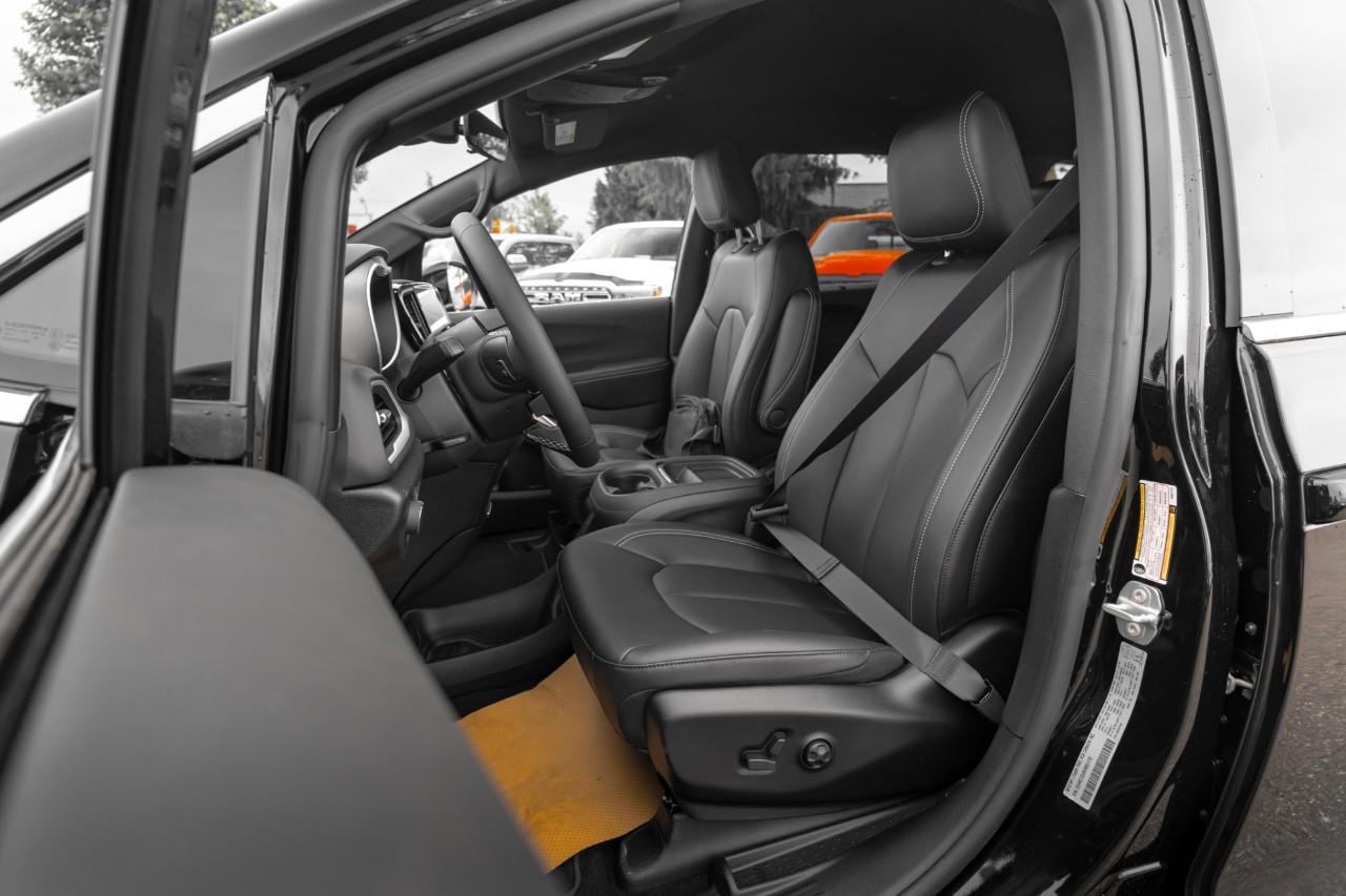 2027 Chrysler Grand Caravan SXT V551772