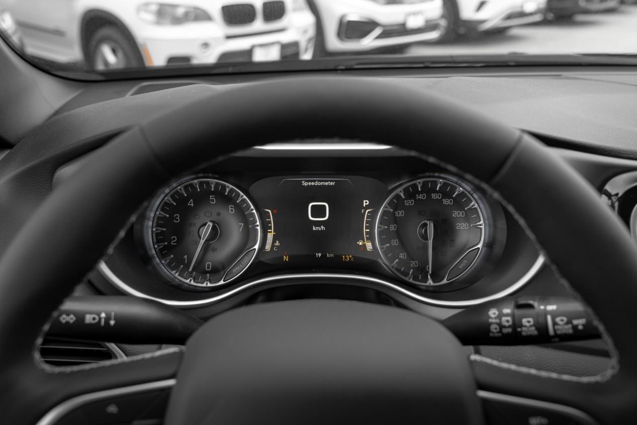 2027 Chrysler Grand Caravan SXT V551772