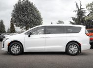 2027 Chrysler Pacifica Select V551619