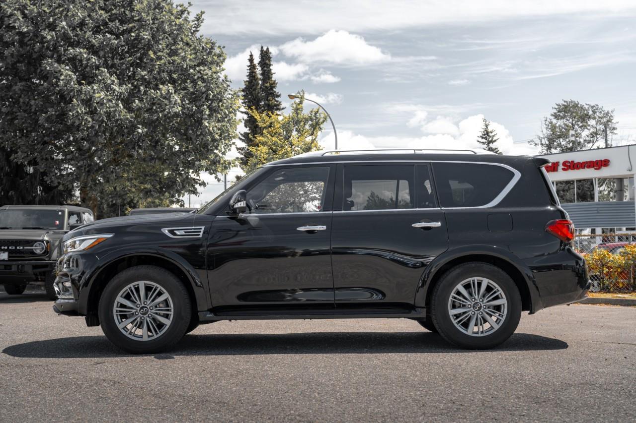 2023 Infiniti QX80 LUXE 8 Passenger LC2976