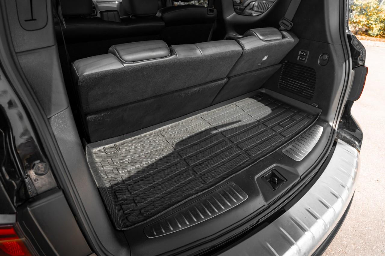 2023 Infiniti QX80 LUXE 8 Passenger LC2976