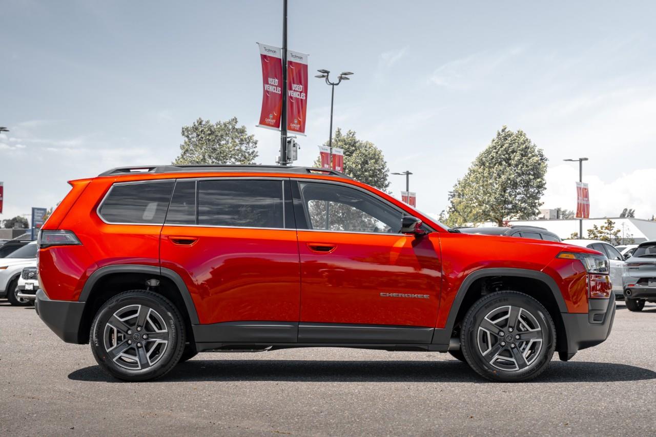 2026 Jeep Cherokee Laredo/Limited T264398