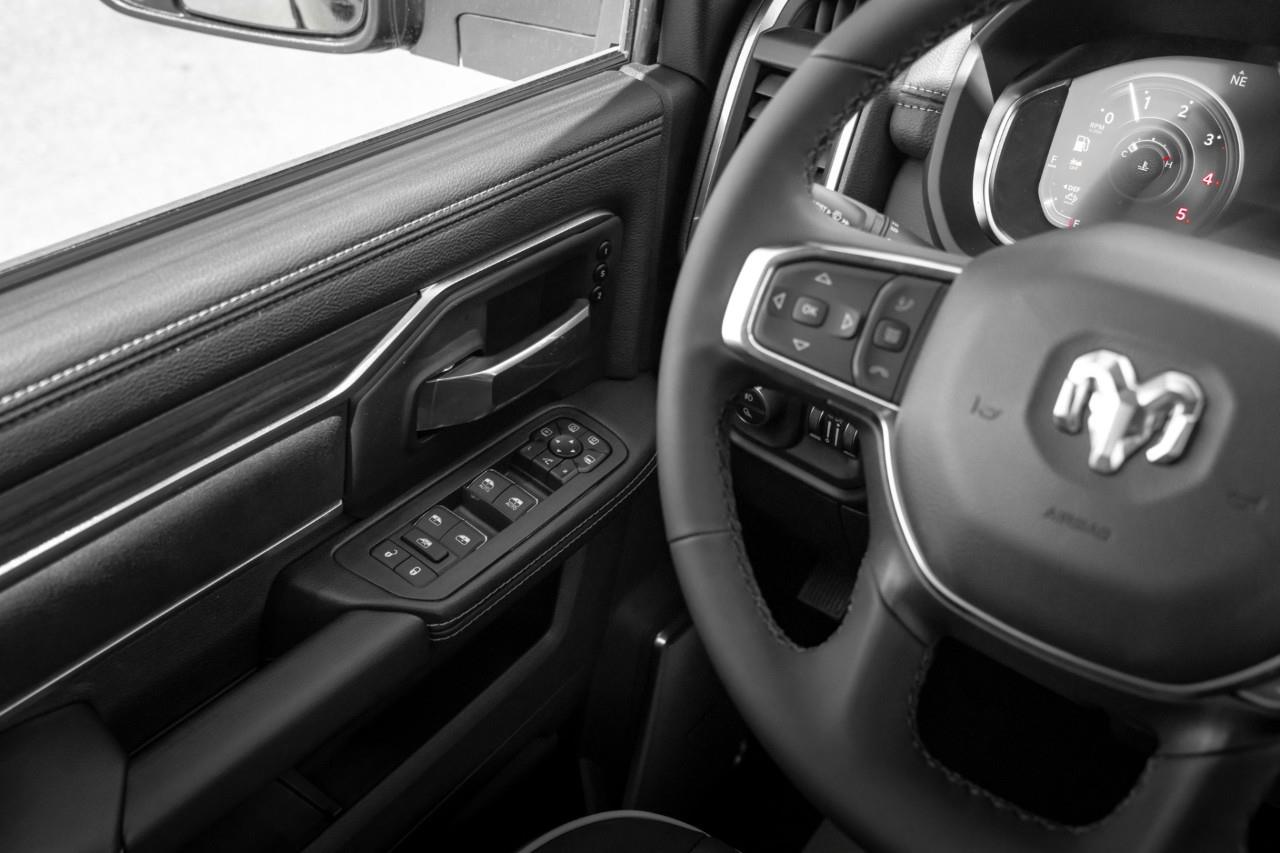 2026 RAM 3500 Laramie T317182