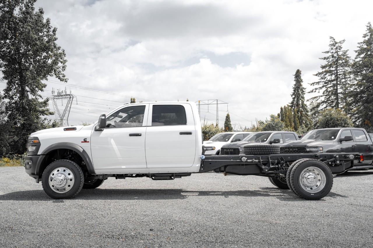 2026 RAM 5500 Chassis Tradesman/Big Horn T295059