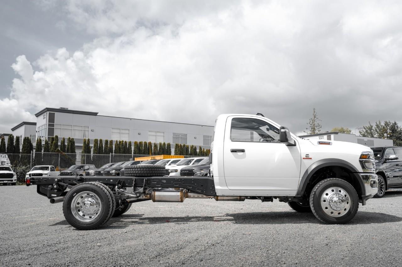 2026 RAM 5500 Chassis Tradesman/Big Horn T293463