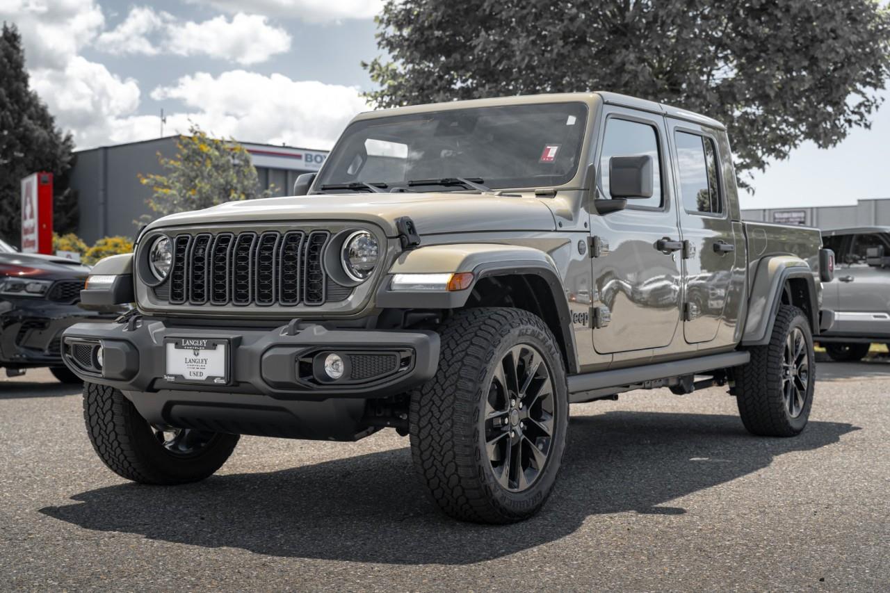 2025 Jeep Gladiator Sport S LC3002