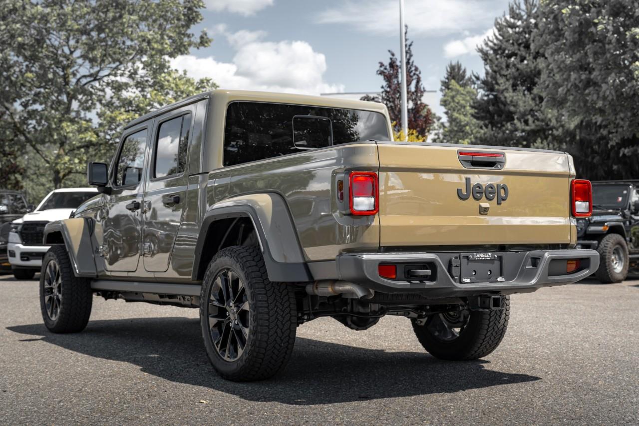 2025 Jeep Gladiator Sport S LC3002