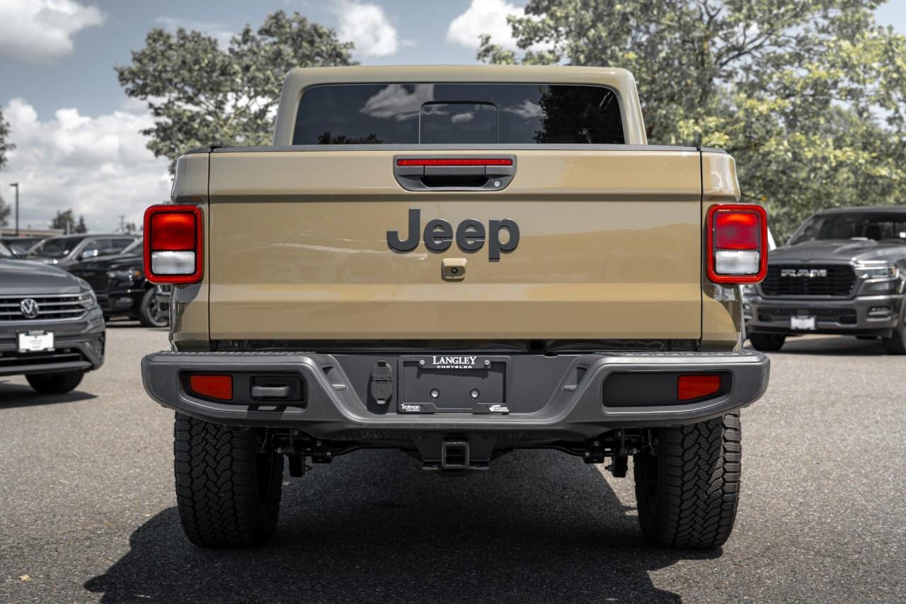 2025 Jeep Gladiator Sport S LC3002