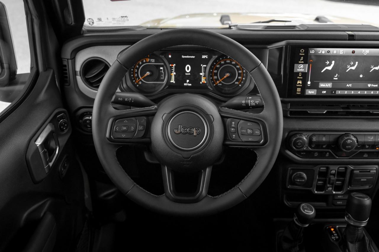 2025 Jeep Gladiator Sport S LC3002