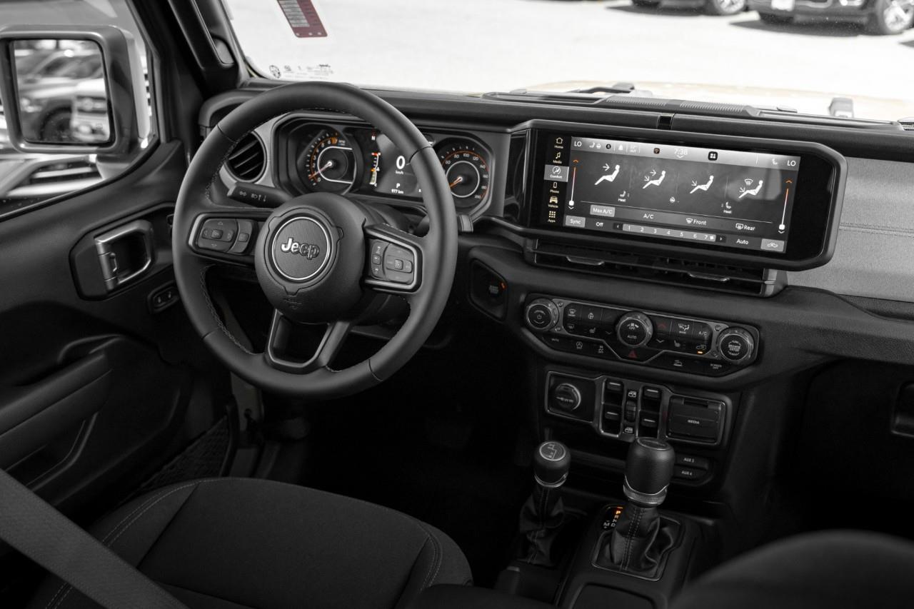 2025 Jeep Gladiator Sport S LC3002