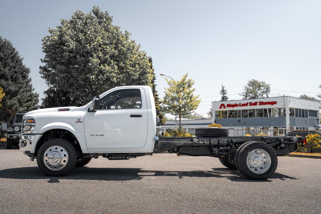 2026 RAM 5500 Chassis Tradesman/Big Horn T307985