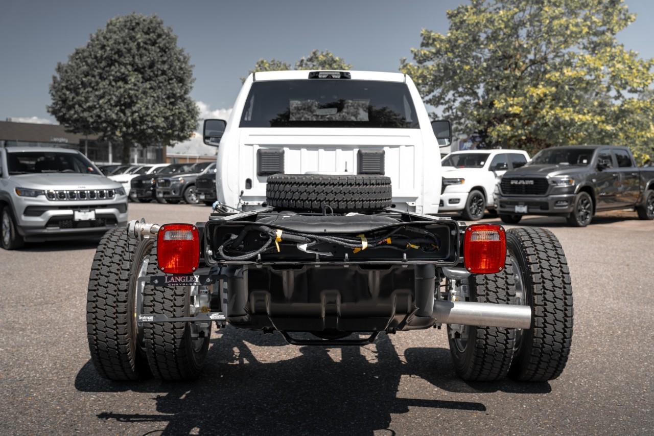 2026 RAM 5500 Chassis Tradesman/Big Horn T307985