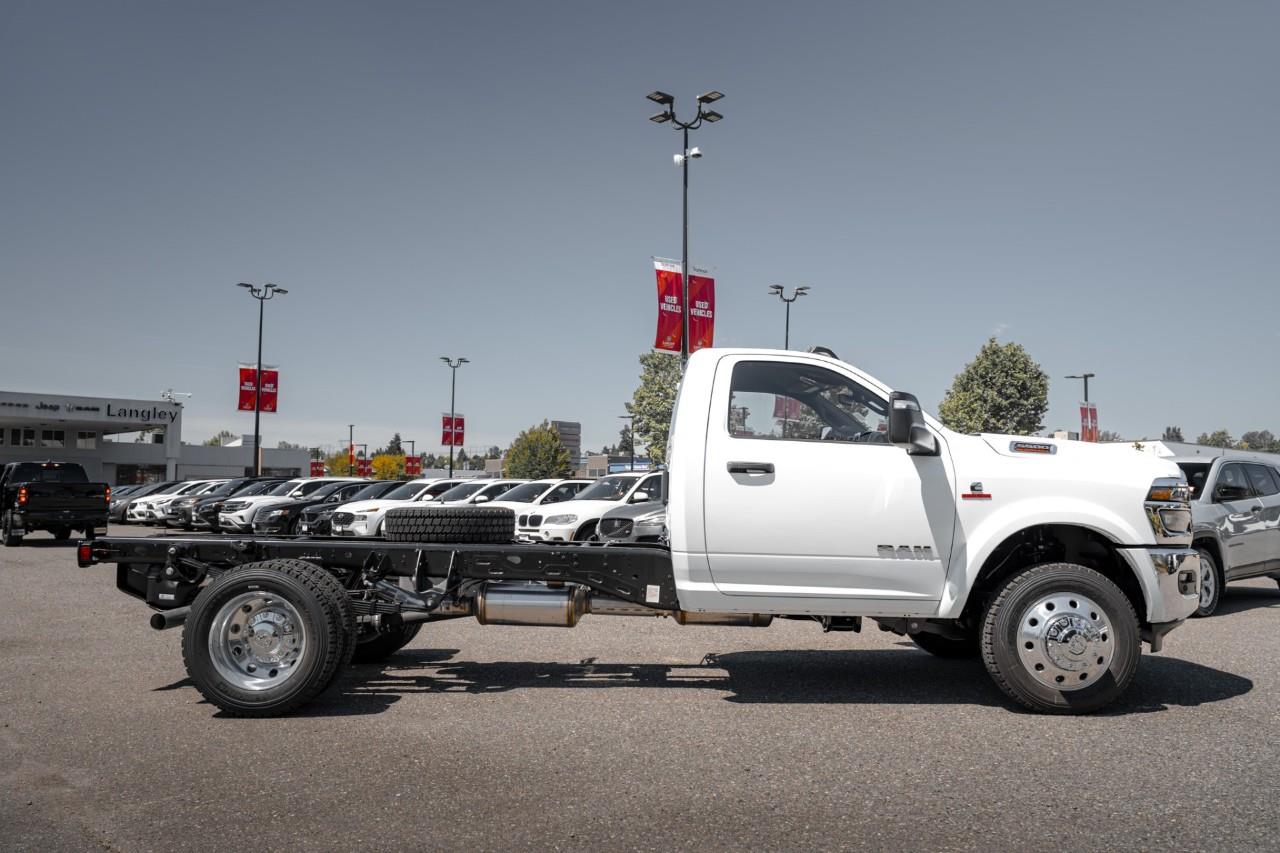 2026 RAM 5500 Chassis Tradesman/Big Horn T307985