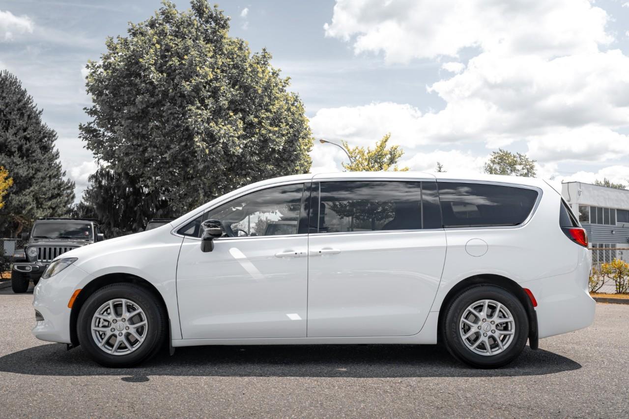 2026 Chrysler Grand Caravan SXT LC3003