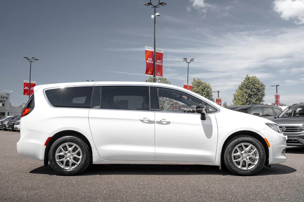2026 Chrysler Grand Caravan SXT LC3003
