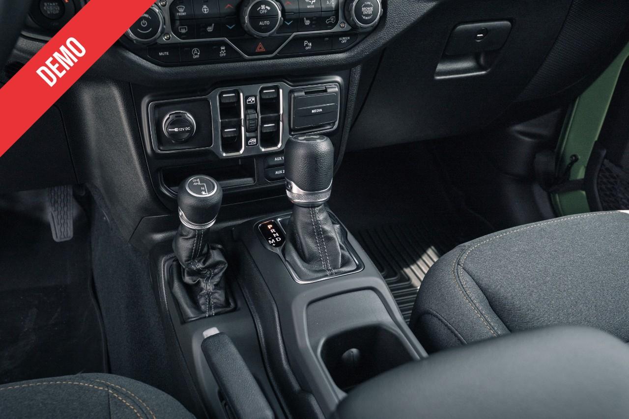 2025 Jeep Wrangler Sport S621370