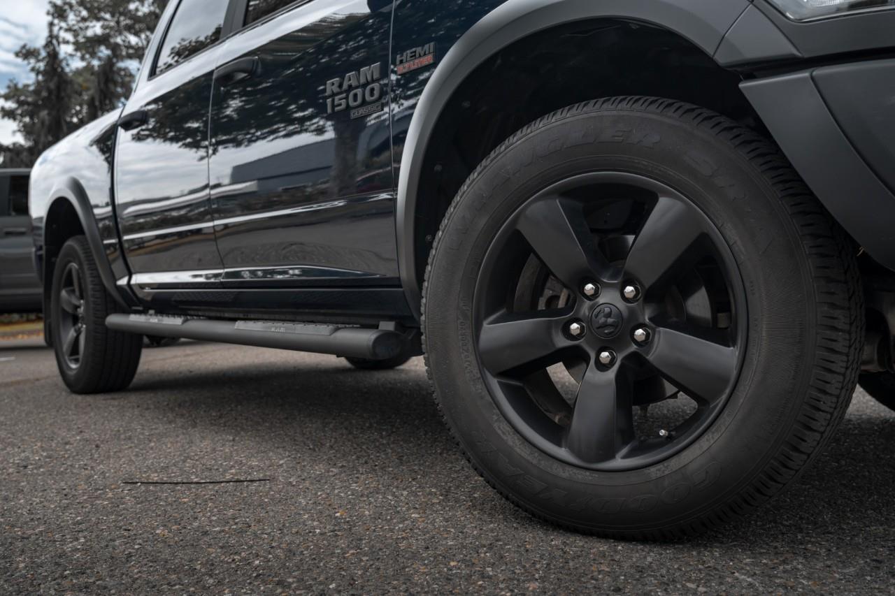 2021 RAM 1500 Classic SLT LC3020