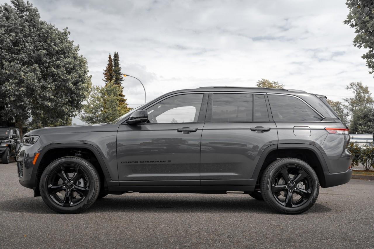 2026 Jeep Grand Cherokee  T302422