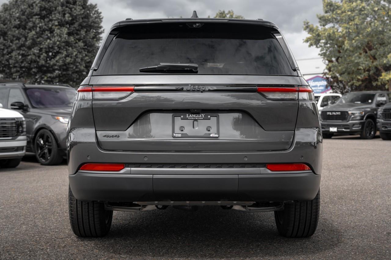 2026 Jeep Grand Cherokee  T302422