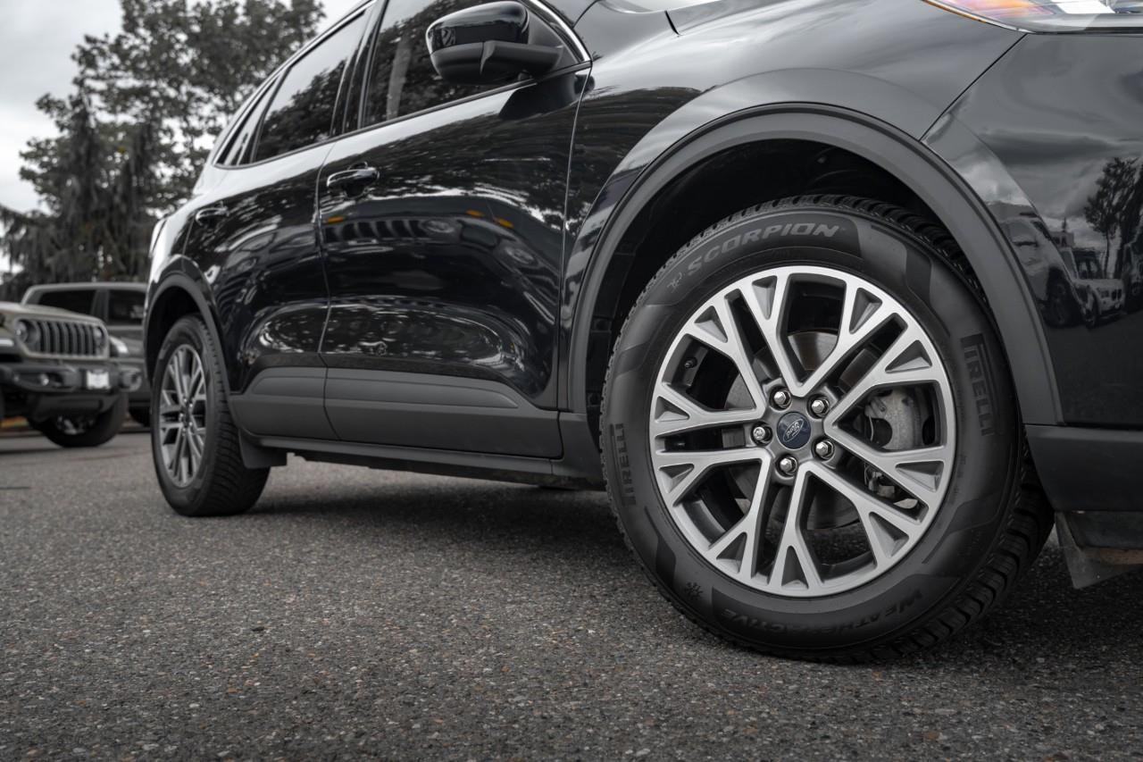 2021 Ford Escape SEL Hybrid LC3025