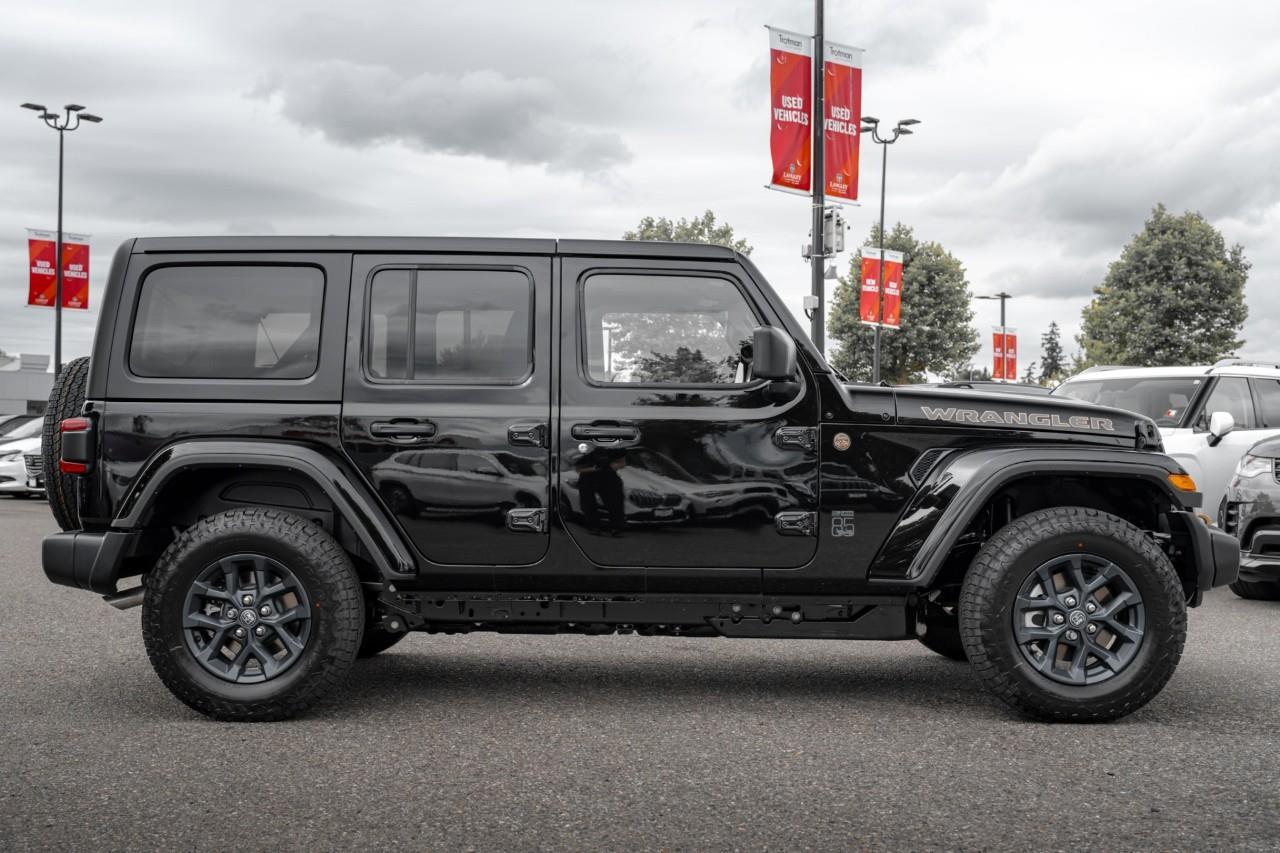 2026 Jeep Wrangler Sport T323006