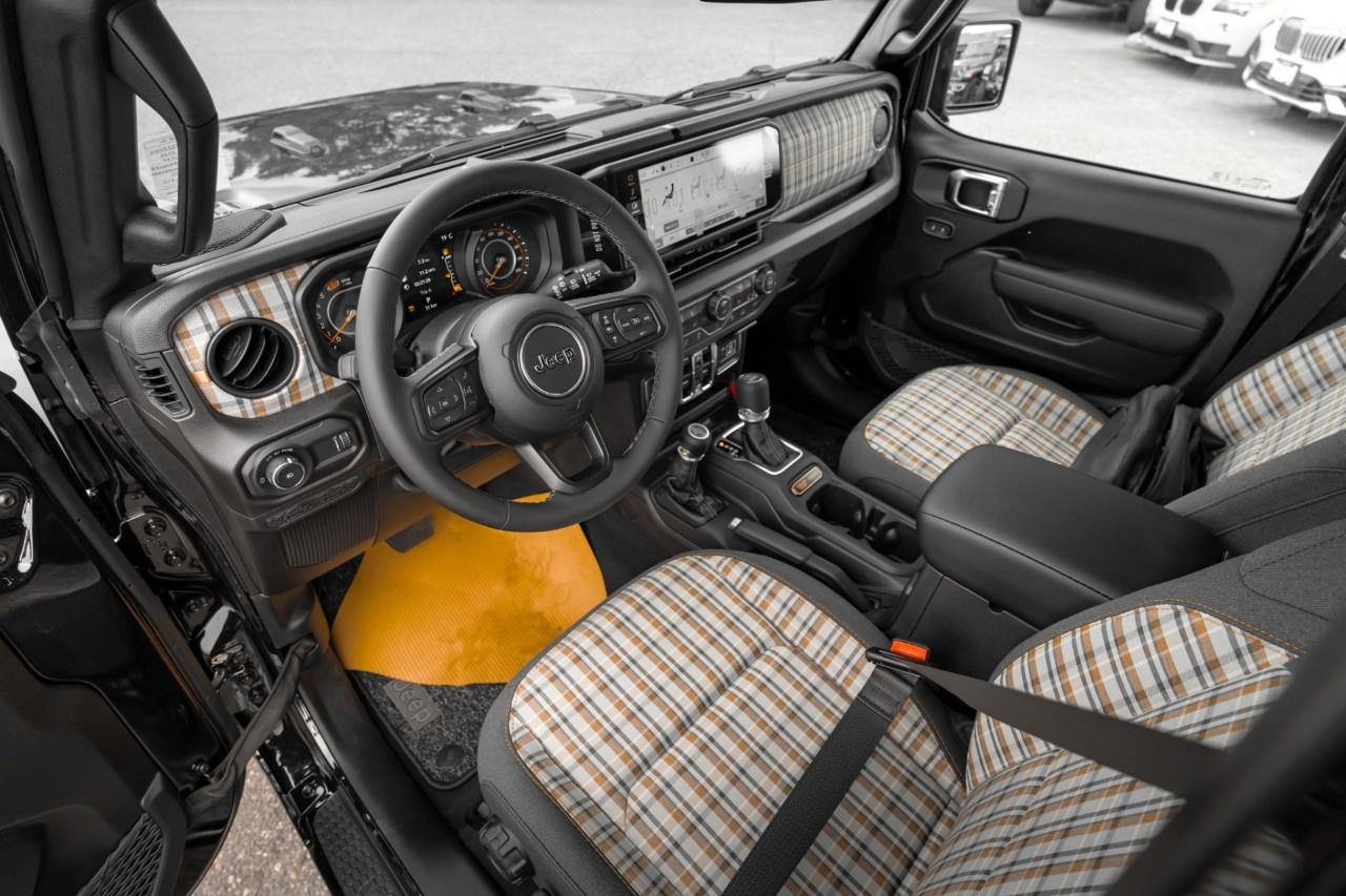 2026 Jeep Wrangler Sport T323006