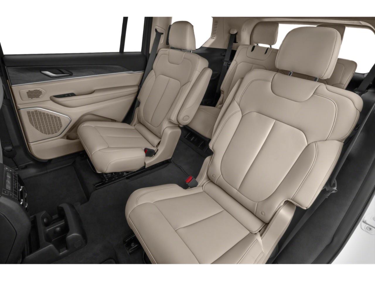 2022 Jeep Grand Cherokee L Laredo LC3031