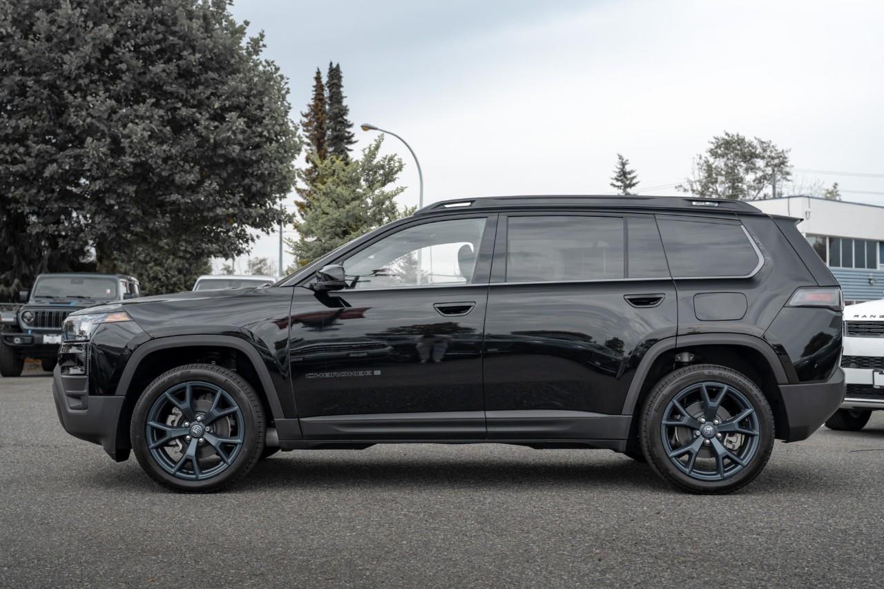 2026 Jeep Cherokee Laredo/Limited T264402