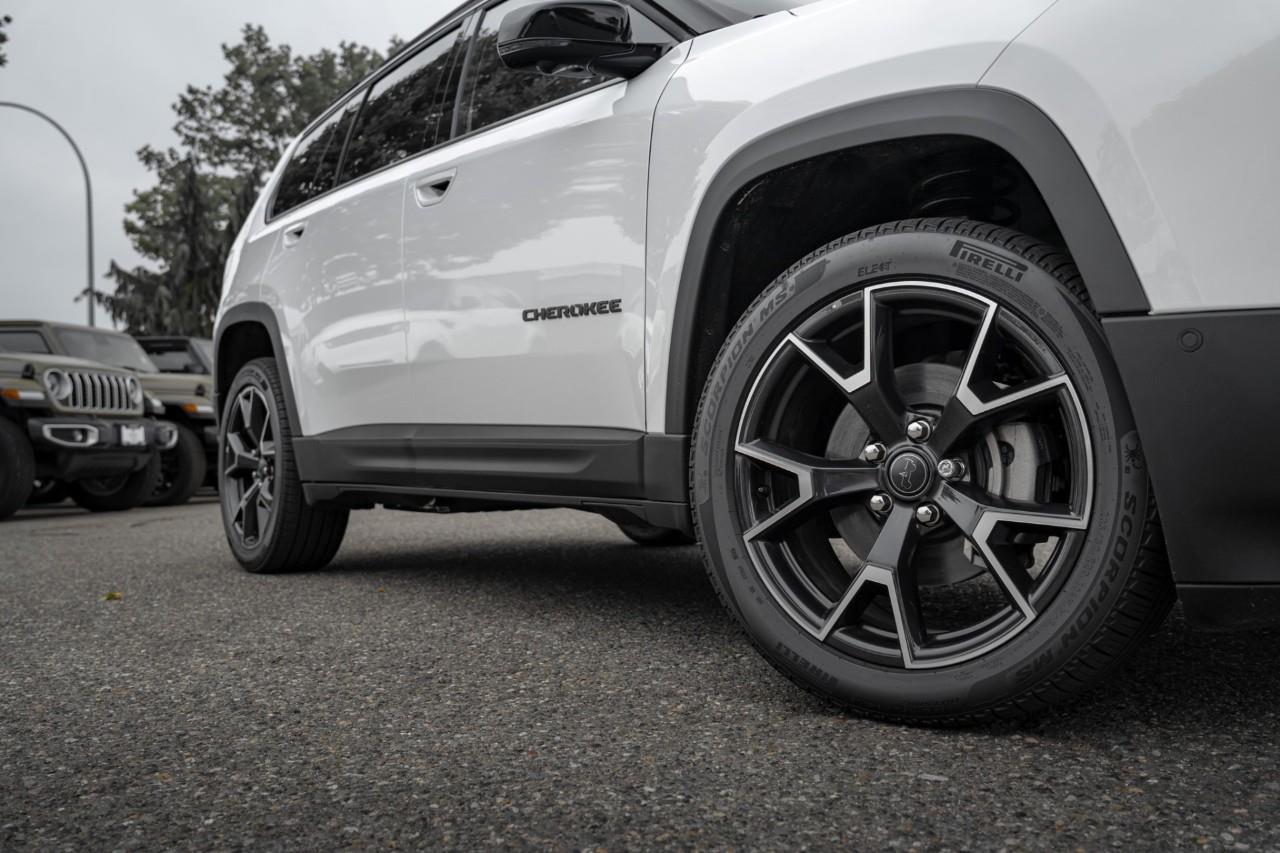 2026 Jeep Cherokee Overland T283070