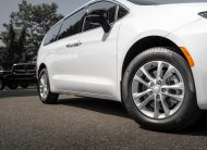 2027 Chrysler Pacifica Select V585076