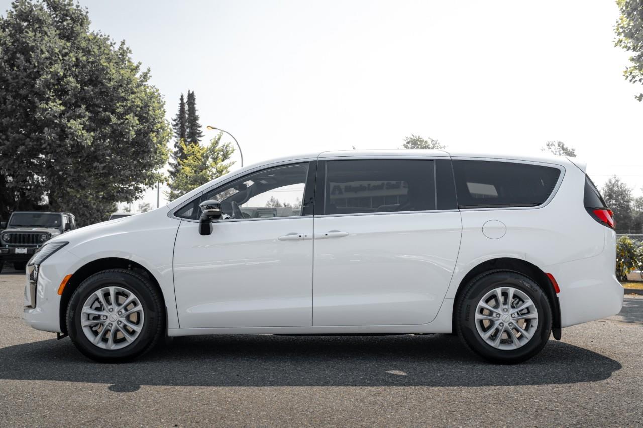 2027 Chrysler Pacifica Select V585076