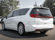 2027 Chrysler Pacifica Select V585076