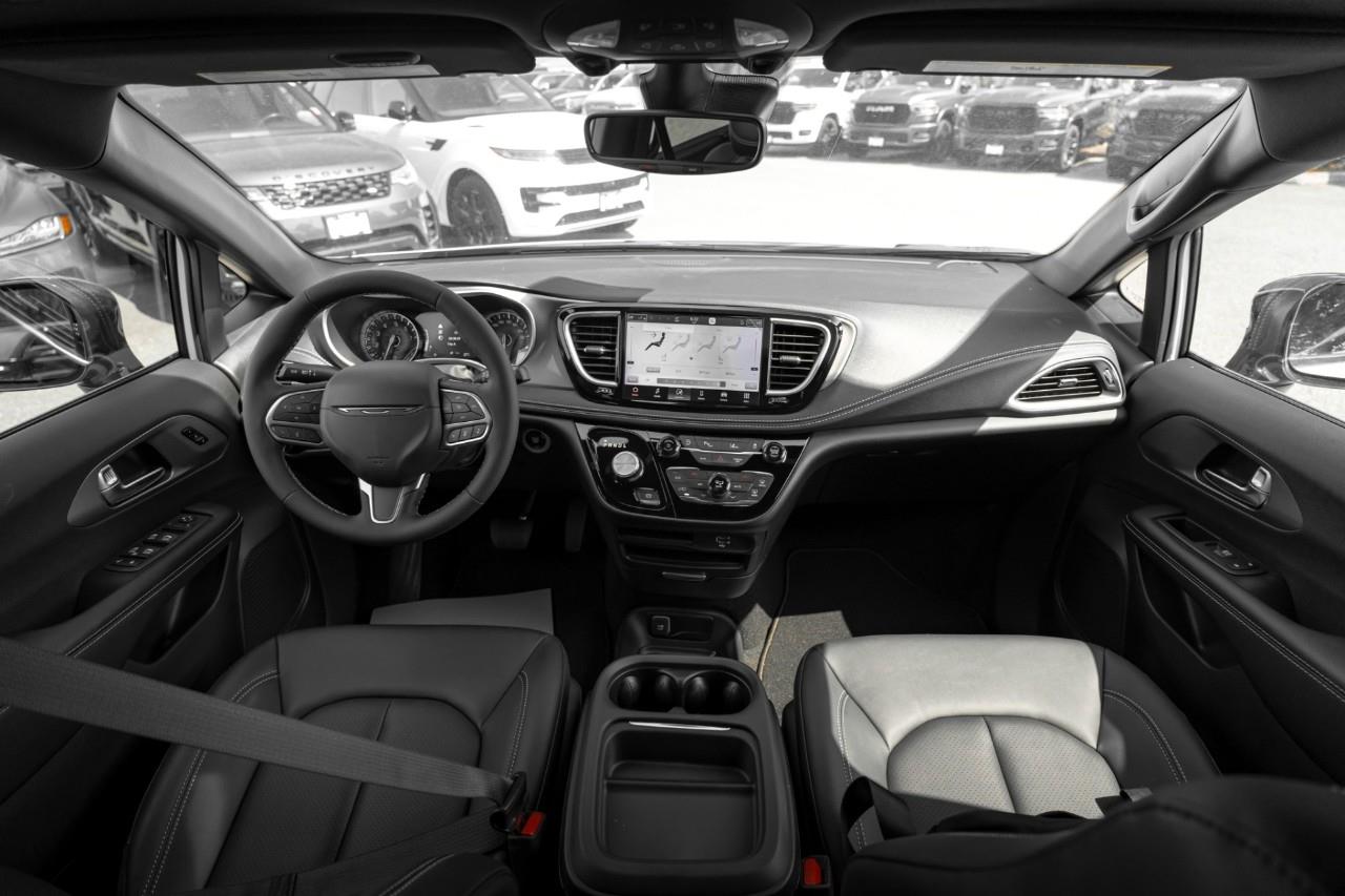 2027 Chrysler Pacifica Select V585076