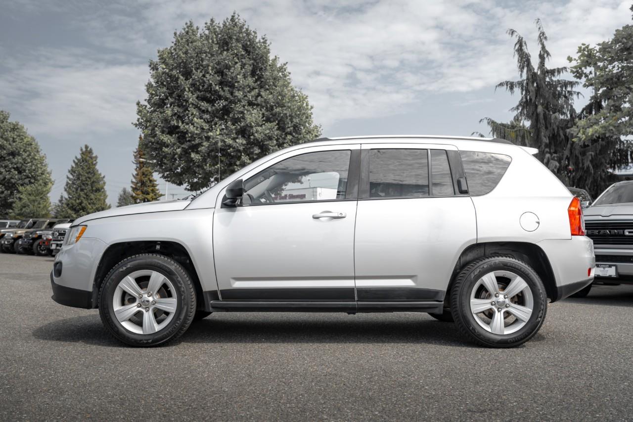 2011 Jeep Compass Sport/North LC3006A