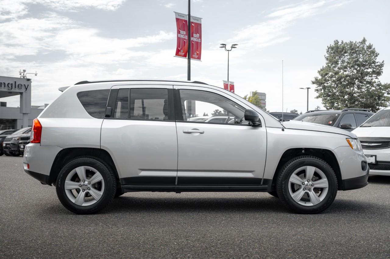 2011 Jeep Compass Sport/North LC3006A