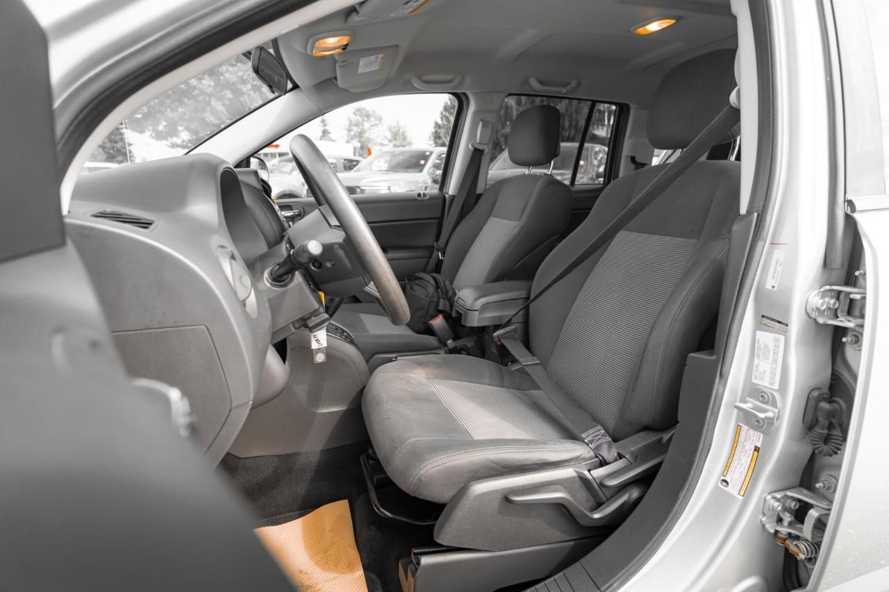 2011 Jeep Compass Sport/North LC3006A