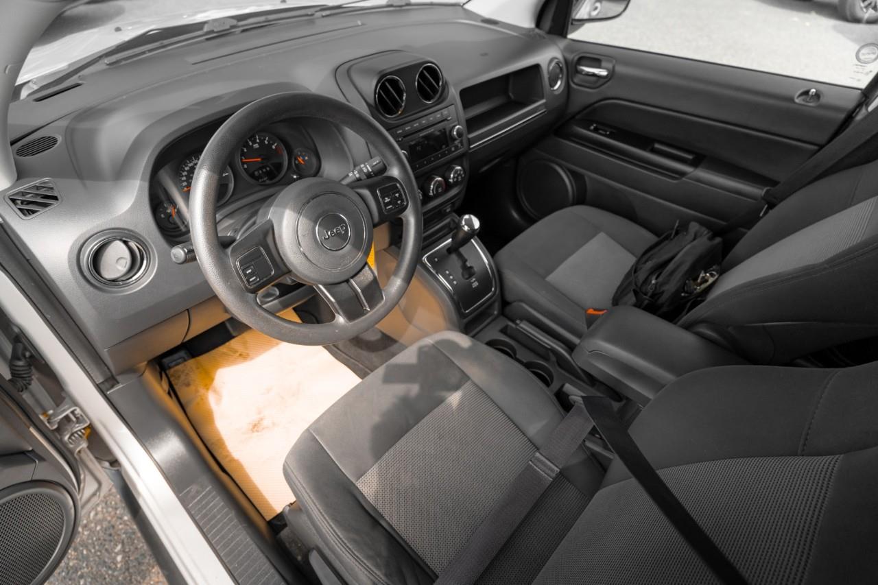 2011 Jeep Compass Sport/North LC3006A