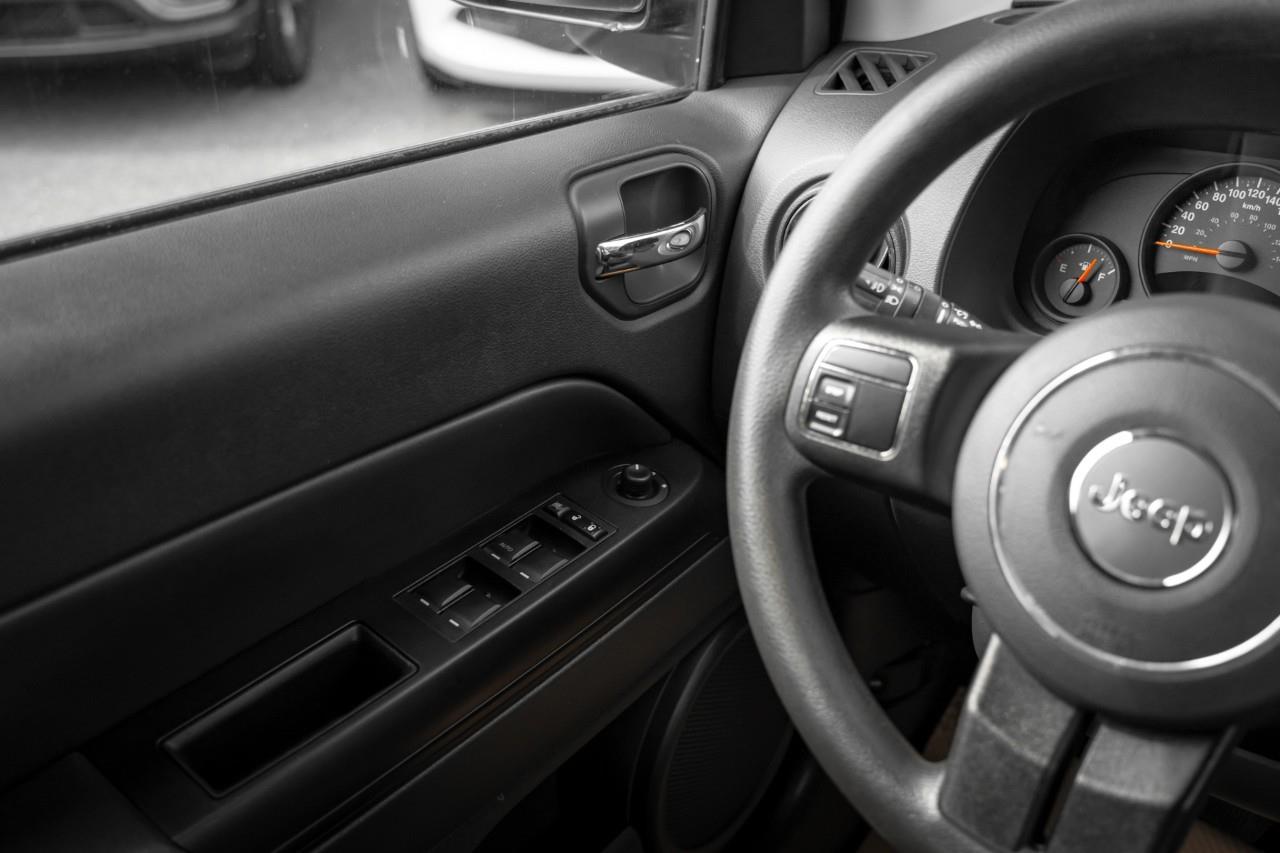 2011 Jeep Compass Sport/North LC3006A